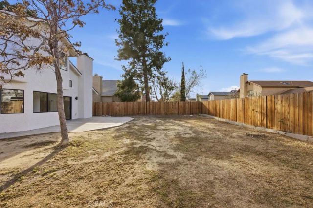 647 E Jenner Street, Lancaster, CA 93535