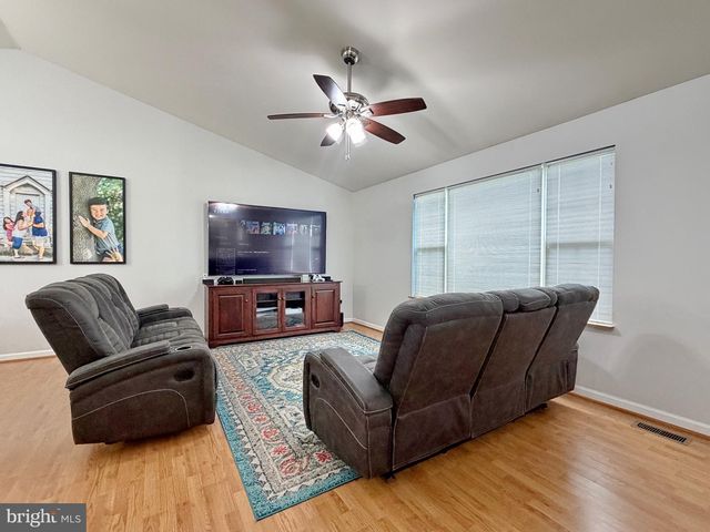 29849 POINT LOOKOUT RD, Mechanicsville, MD 20659