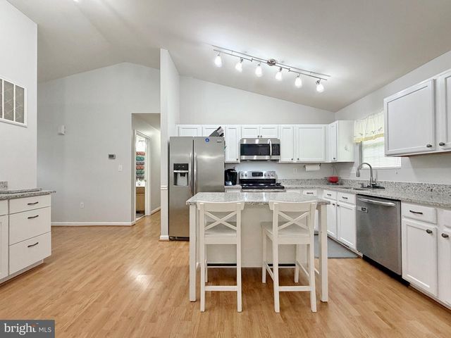 29849 POINT LOOKOUT RD, Mechanicsville, MD 20659