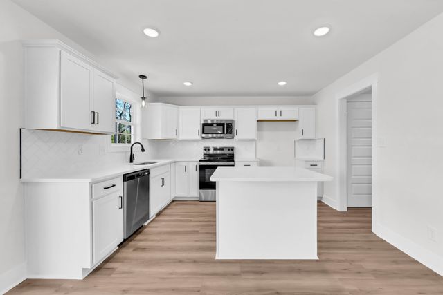 307 Switchgrass Dr, Clarksville, TN 37042