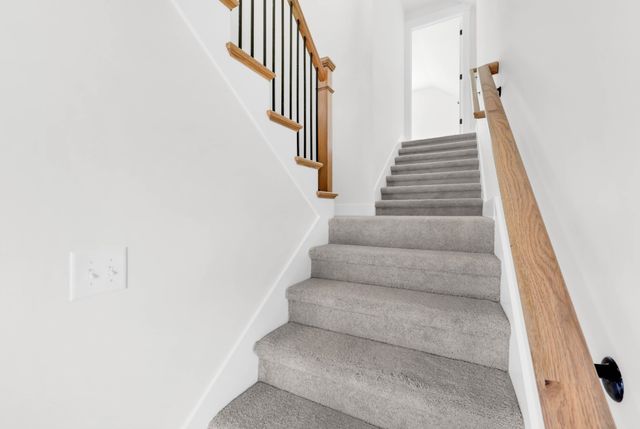 307 Switchgrass Dr, Clarksville, TN 37042