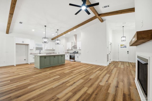 1854 Wheeler Dr, Gulf Breeze, FL 32563