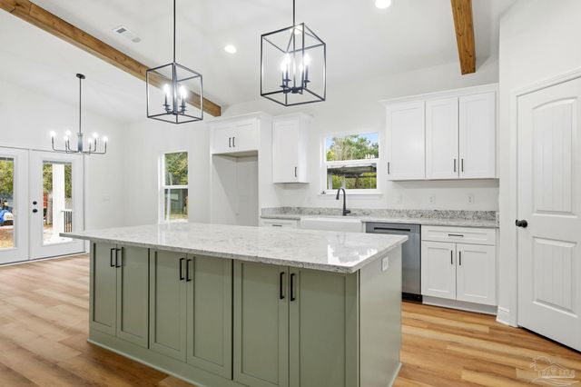 1854 Wheeler Dr, Gulf Breeze, FL 32563