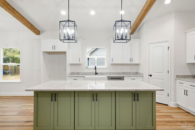 1854 Wheeler Dr, Gulf Breeze, FL 32563