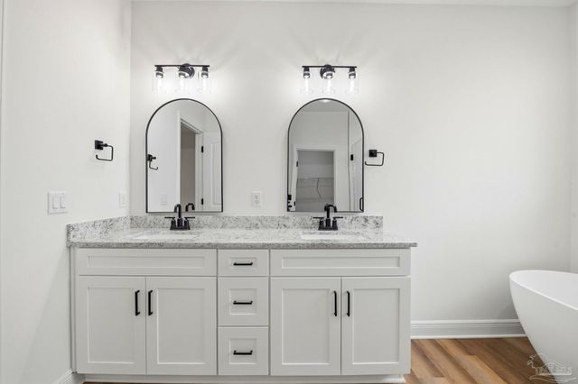 1854 Wheeler Dr, Gulf Breeze, FL 32563