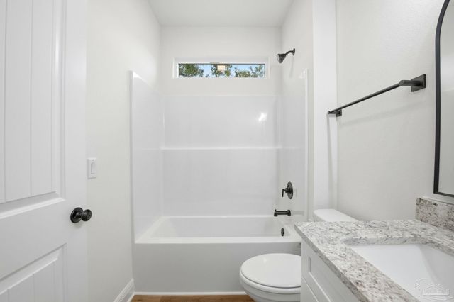 1854 Wheeler Dr, Gulf Breeze, FL 32563