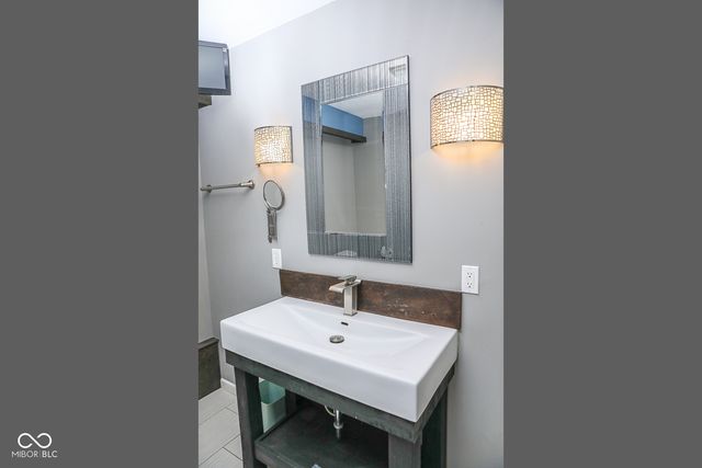 952 Silverheels Drive, Westfield, IN 46074