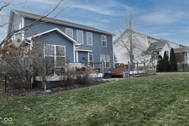 952 Silverheels Drive, Westfield, IN 46074