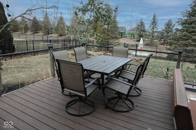 952 Silverheels Drive, Westfield, IN 46074