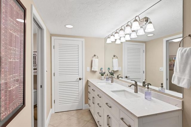 4805 GULF OF MEXICO DRIVE 103, Longboat Key, FL 34228