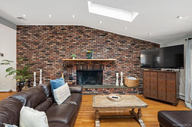 1118 Howard Drive, Westbury, NY 11590