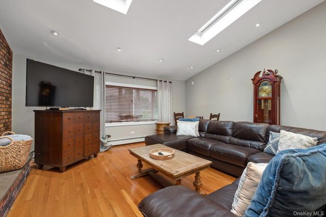 1118 Howard Drive, Westbury, NY 11590