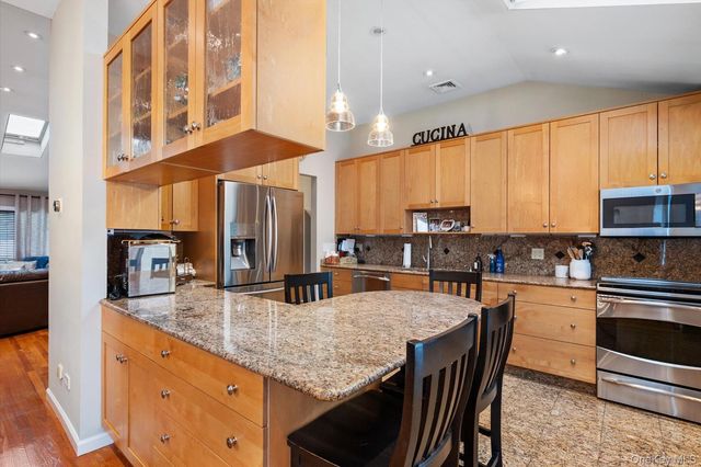 1118 Howard Drive, Westbury, NY 11590