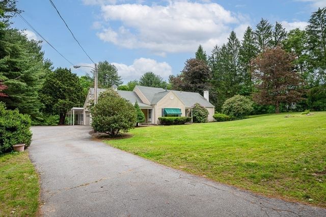 211 Sewall St, Boylston, MA 01505