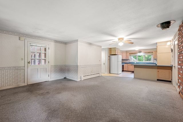 211 Sewall St, Boylston, MA 01505