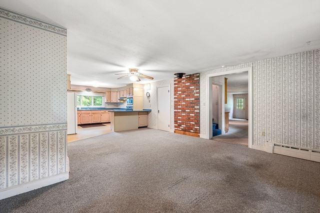 211 Sewall St, Boylston, MA 01505