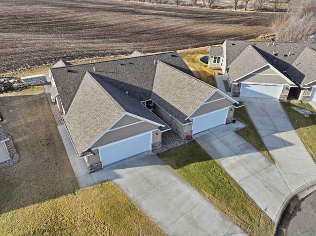 465 Meadowview Court, Paynesville, MN 56362