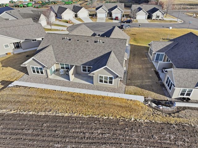 465 Meadowview Court, Paynesville, MN 56362