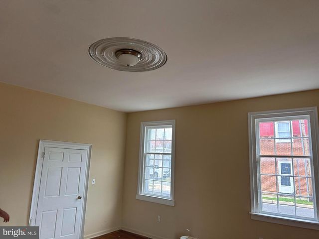 103 WASHINGTON, Madison, VA 22727