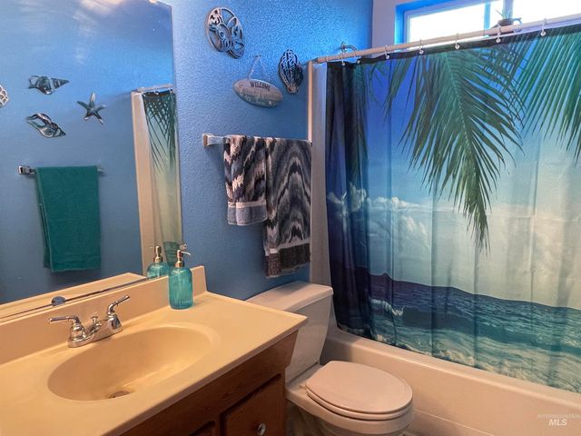 3301 SW Smith Rd, Mountain Home, ID 83647