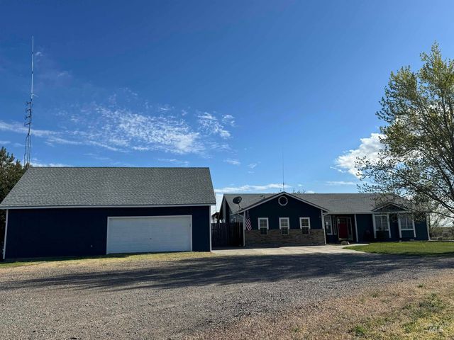 3301 SW Smith Rd, Mountain Home, ID 83647