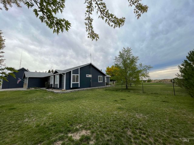 3301 SW Smith Rd, Mountain Home, ID 83647