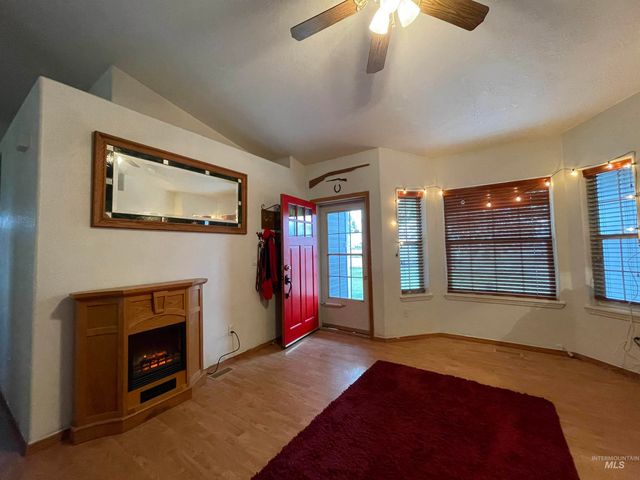 3301 SW Smith Rd, Mountain Home, ID 83647