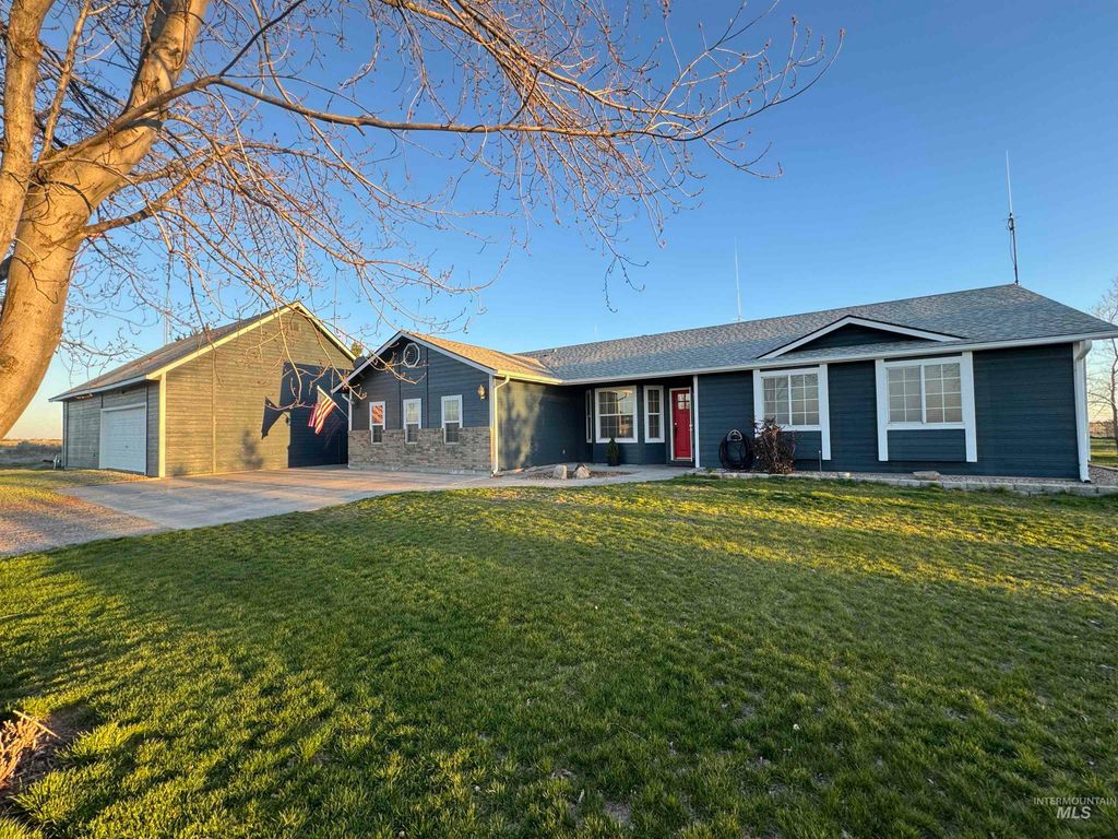 3301 SW Smith Rd, Mountain Home, ID 83647