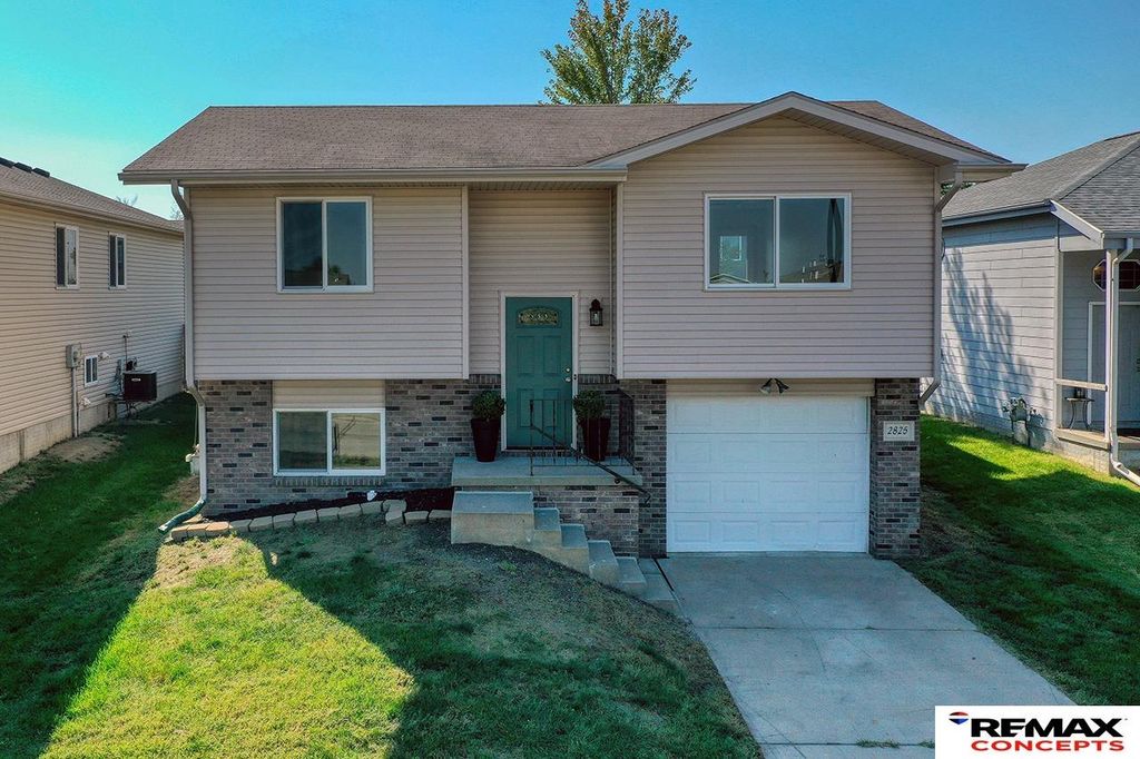2825 W Arlington Street, Lincoln, NE 68522