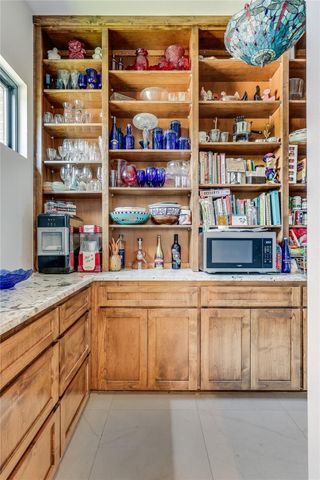 7710 Ladera TRL, Jonestown, TX 78645