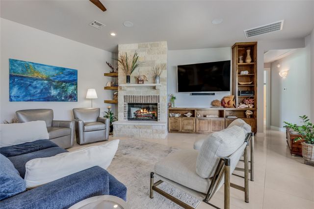 7710 Ladera TRL, Jonestown, TX 78645