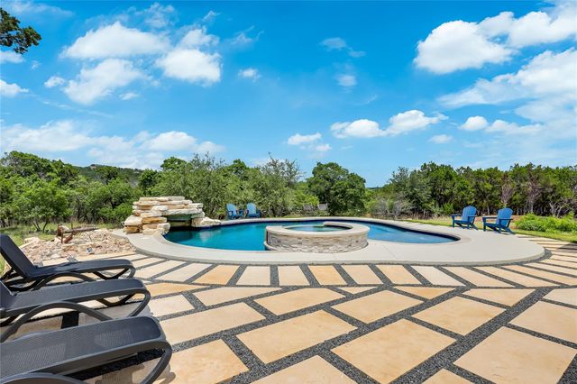 7710 Ladera TRL, Jonestown, TX 78645