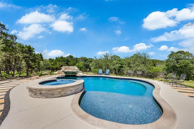 7710 Ladera TRL, Jonestown, TX 78645