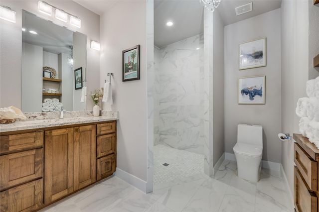 7710 Ladera TRL, Jonestown, TX 78645