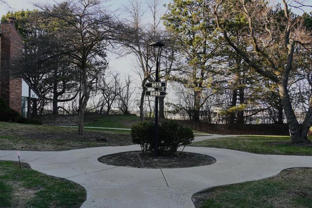 8619 N Servite DRIVE #217, Milwaukee, WI 53223