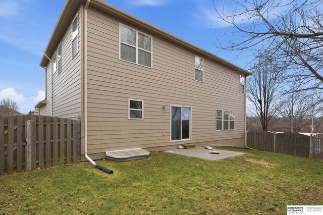 19374 Blaine Street, Omaha, NE 68135