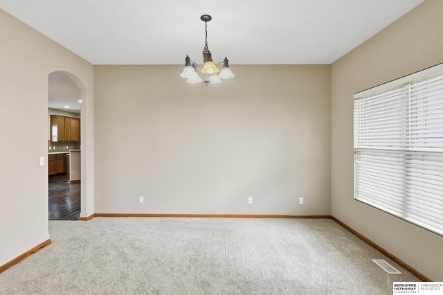 19374 Blaine Street, Omaha, NE 68135