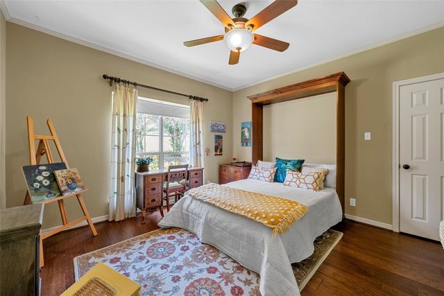 810 Forest Oaks Circle, Woodway, TX 76712
