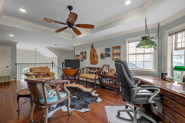 810 Forest Oaks Circle, Woodway, TX 76712