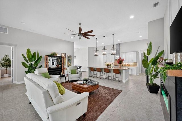 844 CREEKWOOD DRIVE, Ormond Beach, FL 32174