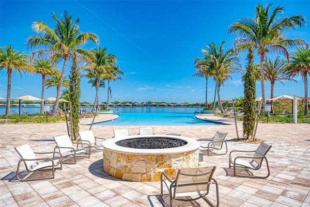 228 MARAVIYA BOULEVARD, Nokomis, FL 34275