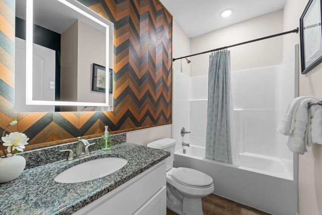 3012 N Vineyards Terrace 3, Branson, MO 65616