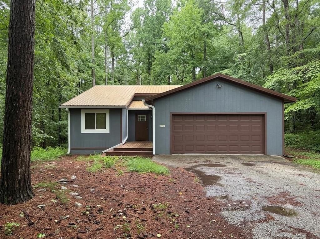 877 Northridge Dr, Conyers, GA 30012