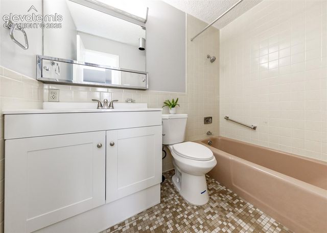 411 Lakewood Circle A1106, Colorado Springs, CO 80910