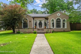106 S 22nd Avenue, Hattiesburg, MS 39401