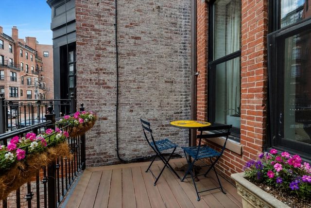 319 Beacon Street, Boston, MA 02116