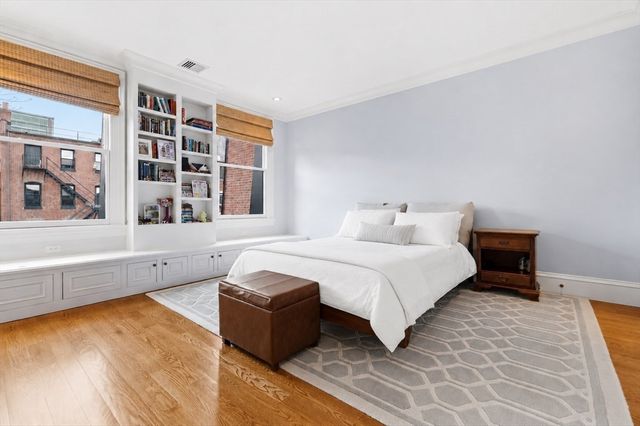 319 Beacon Street, Boston, MA 02116