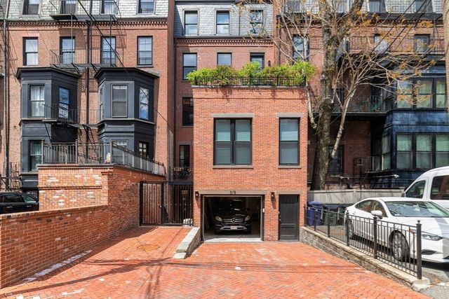 319 Beacon Street, Boston, MA 02116