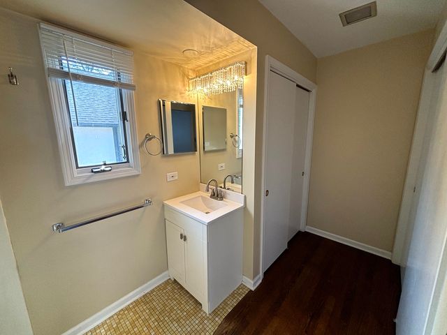 333 Scott Street, Lake Forest, IL 60045