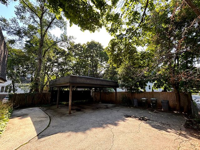 333 Scott Street, Lake Forest, IL 60045